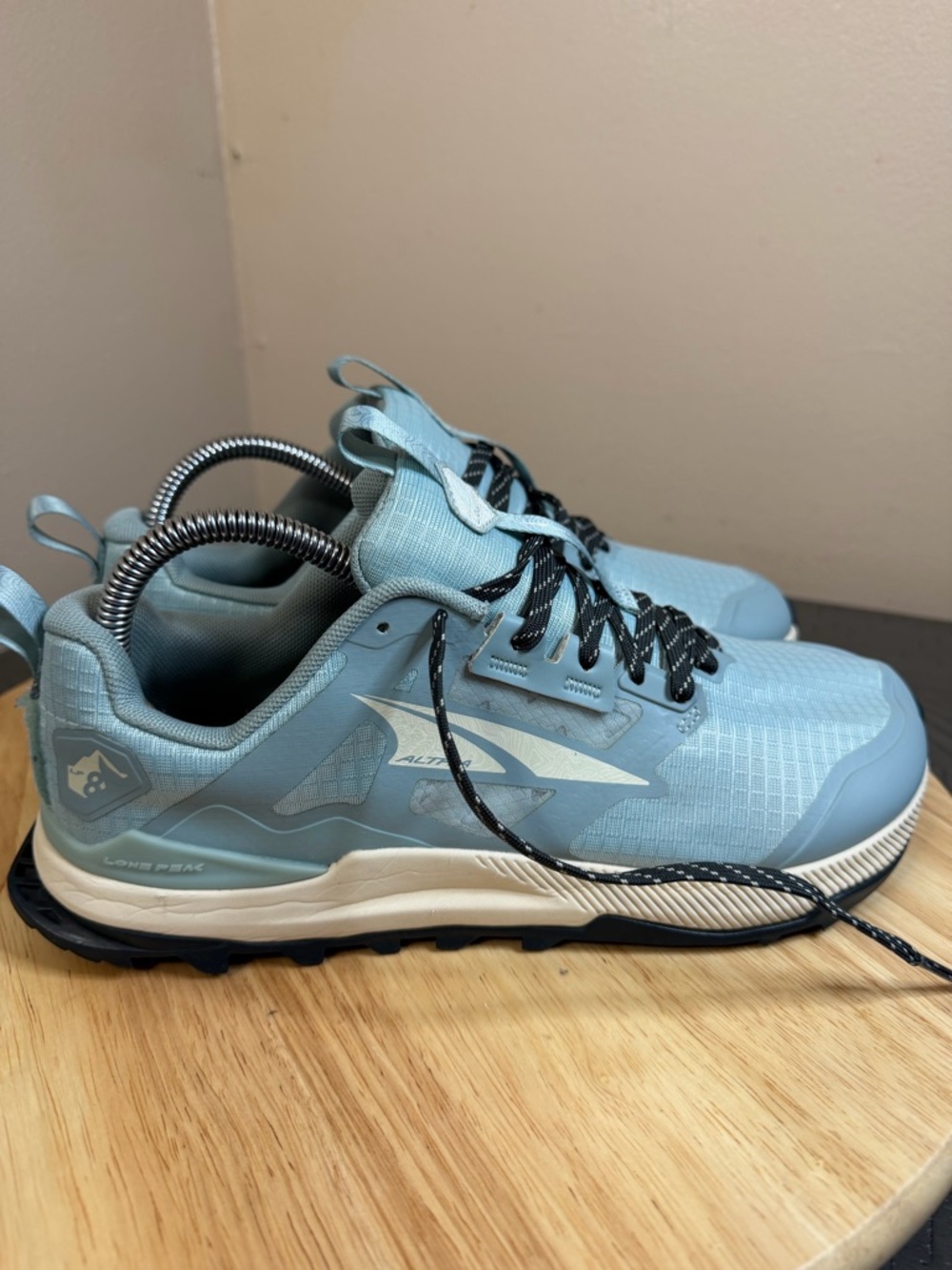 Altra Women’s lone peak 8 running shoes - Picture 2 of 12